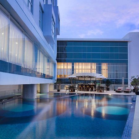 Hariston Hotel & Suites, Pluit - Джакарта Экстерьер фото