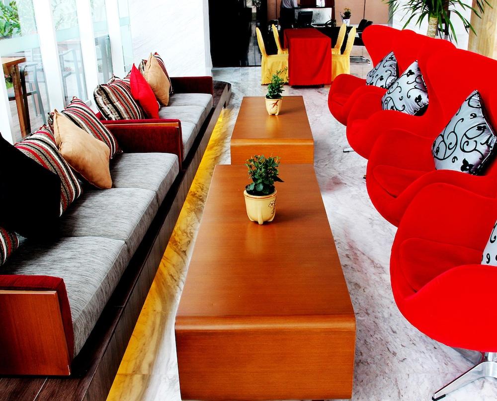 Hariston Hotel & Suites, Pluit - Джакарта Экстерьер фото