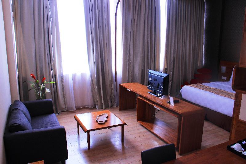 Hariston Hotel&Suites, Pluit - Джакарта Экстерьер фото