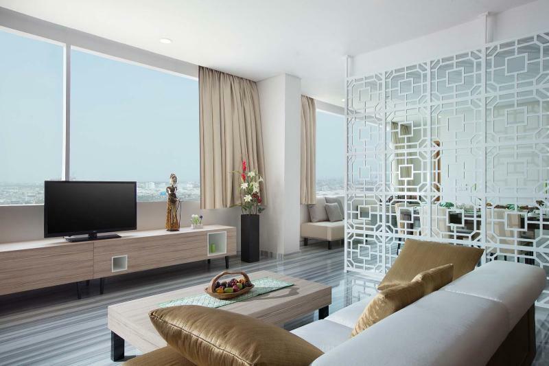 Hariston Hotel & Suites, Pluit - Джакарта Экстерьер фото